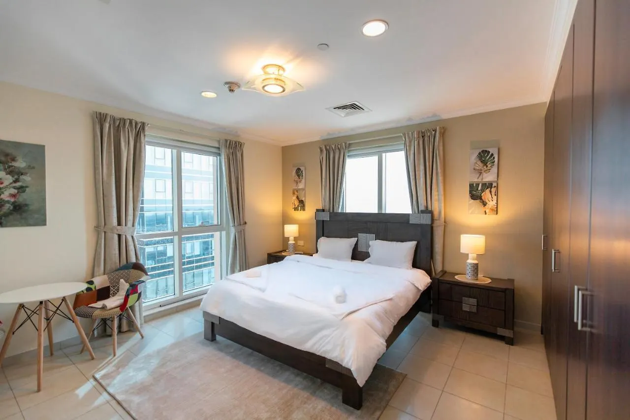 Appartement Luxury Churchill Tower- Vast Holidays à Dubaï